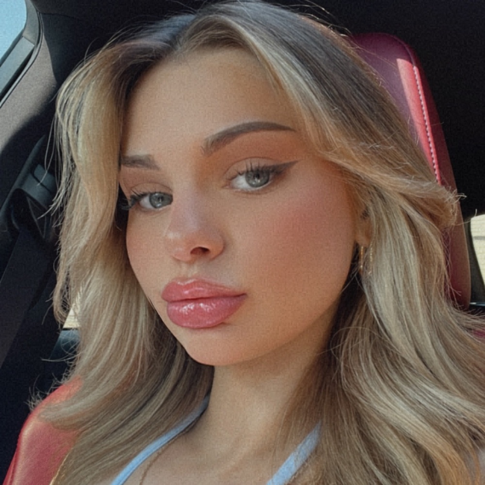 Meet your Posher, Michaela